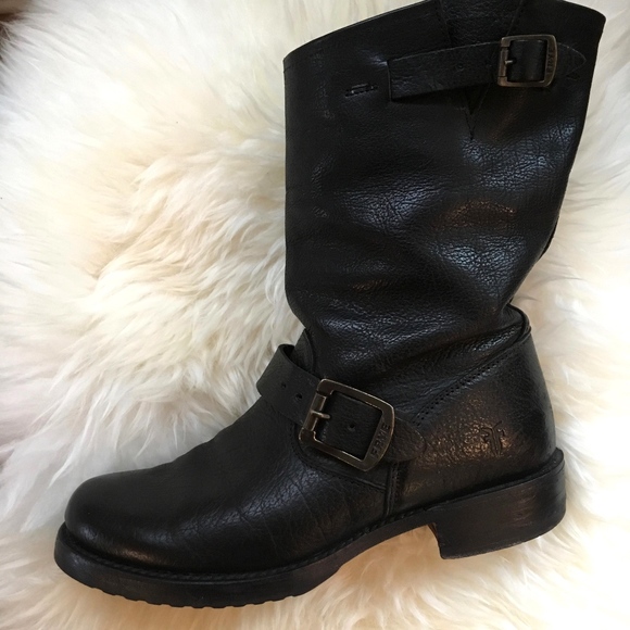 Frye Veronica Black Boot size 6 1/2B - Picture 4 of 7